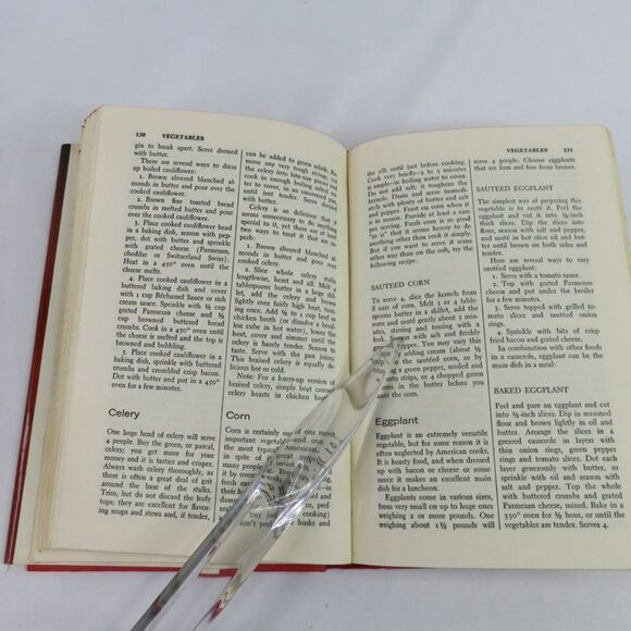 How to Eat Better for Less Money by James Beard and Sam Aaron HB 1970 Cookbook - Picture 8 of 10